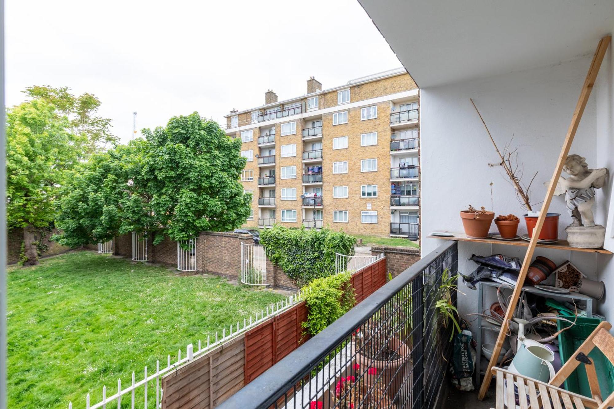 Characterful 1 Bedroom Flat Close To Dlr London Exterior photo